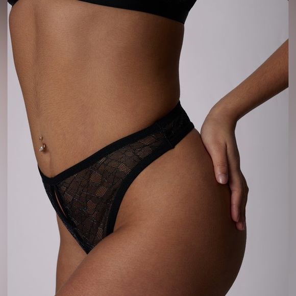 NWT PARADE “Spider” Lace Thong - Picture 4 of 5